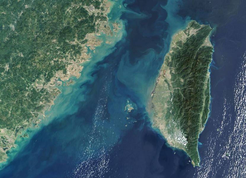 中国无人机逼近与那国岛？日本的麻烦还在后头，俄罗斯也来亮剑了