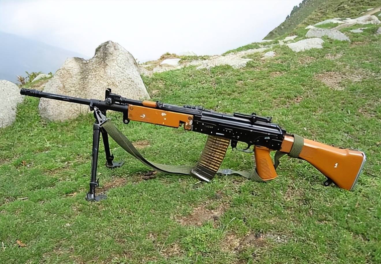 光辉刚刚坠机，印度防长又开始吹牛，称国防创新进入黄金时代