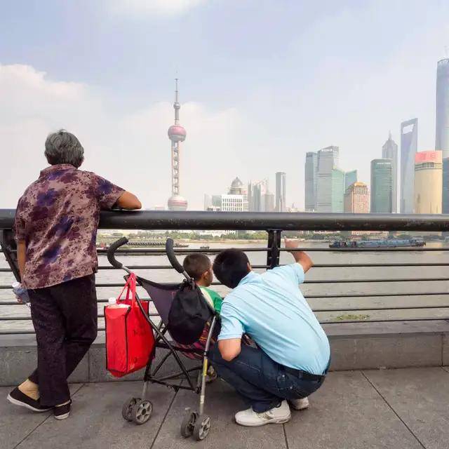 跌破7%,中国新生人口已经这么少了么?| 地球知识局