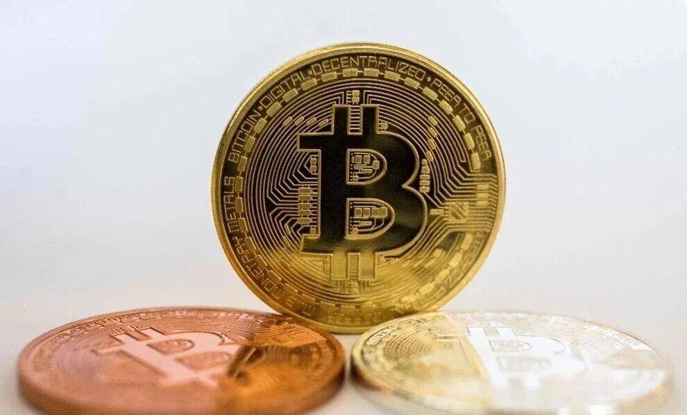 免费USDT/USDC游戏推荐/注册送币链游大全/边玩边赚新选择比特币再遭大跌大跌只是开始加密风暴将冲击全球市场