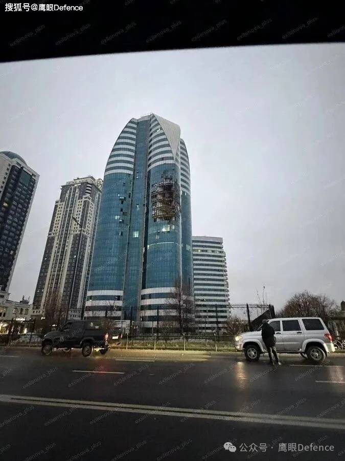上个月击中14个炼油厂！俄军误炸己方变电站，车臣地标性建筑遭袭