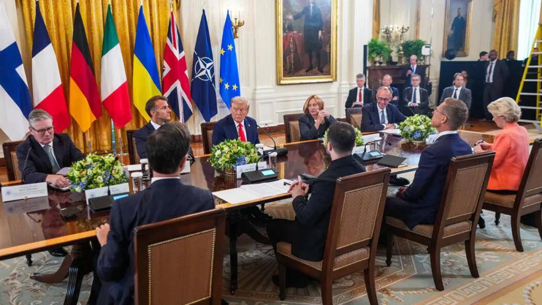 特朗普一纸文件,承诺“结束北约的永久扩张”!克宫拍手叫好,美俄都想到一块去了