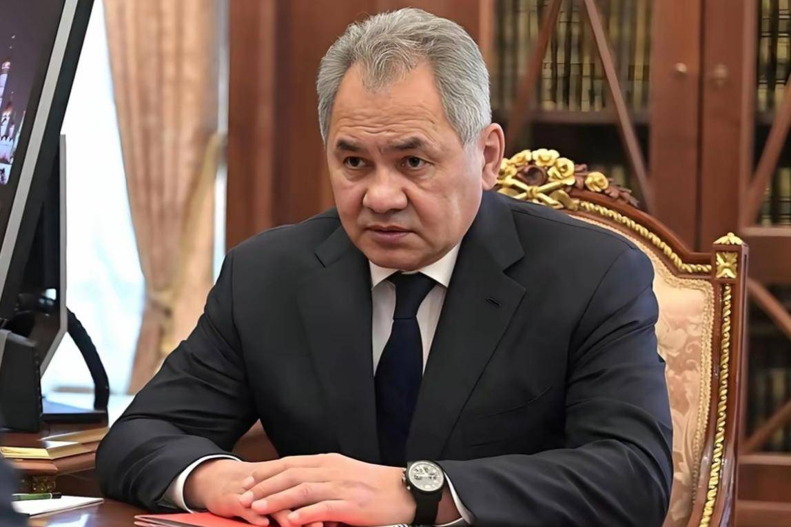 高市紧急表态后,普京做出大决定,派出绍伊古空降越南,一下就戳中了日本的软肋!