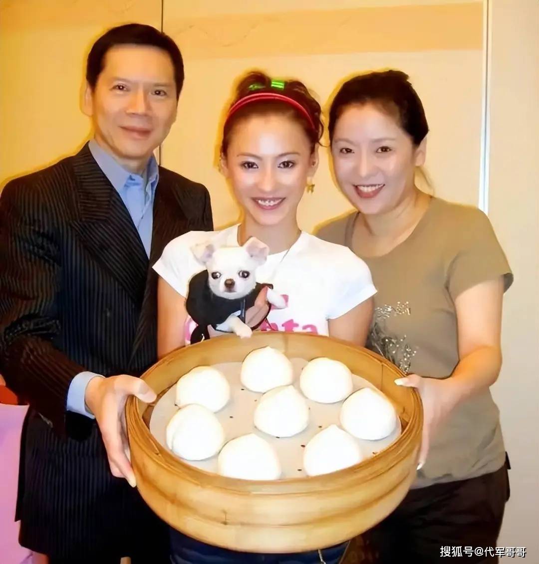 张柏芝庭上和前经纪人互撕,更多大瓜曝光!压垮“好妈妈”人设?