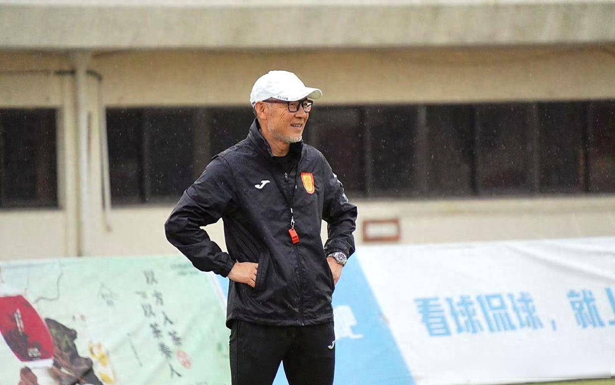 欧洲篮球联赛中文网__赛程比分+球队资讯+盘口分析咪咕一纸公告掀翻天_CBA这波操作把球迷都整懵了