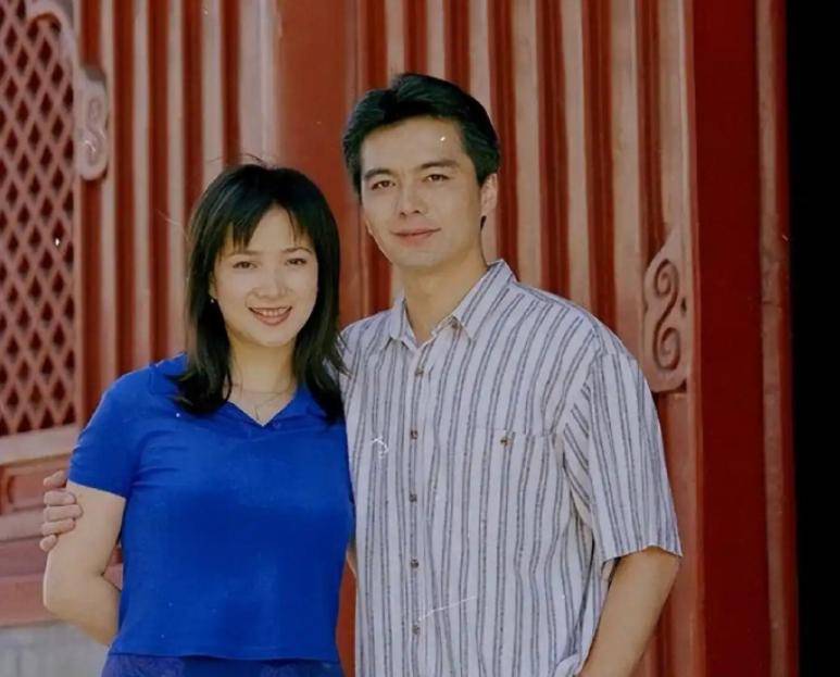 61岁演员何晴去世,好友公开住院照,瘦了很多,变化太大难认出