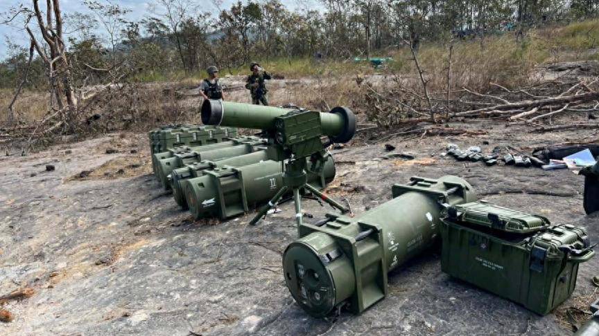 洪森父子没想到,柬埔寨丢盔弃甲,大量武器落到泰国手中,连泰国湾也被泰军封锁!