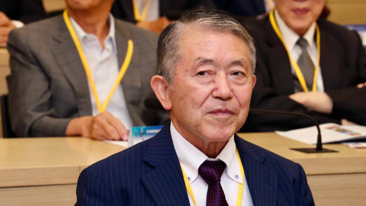 亮剑!中国出手制裁日反华势力,特朗普“补刀”让右翼崩溃