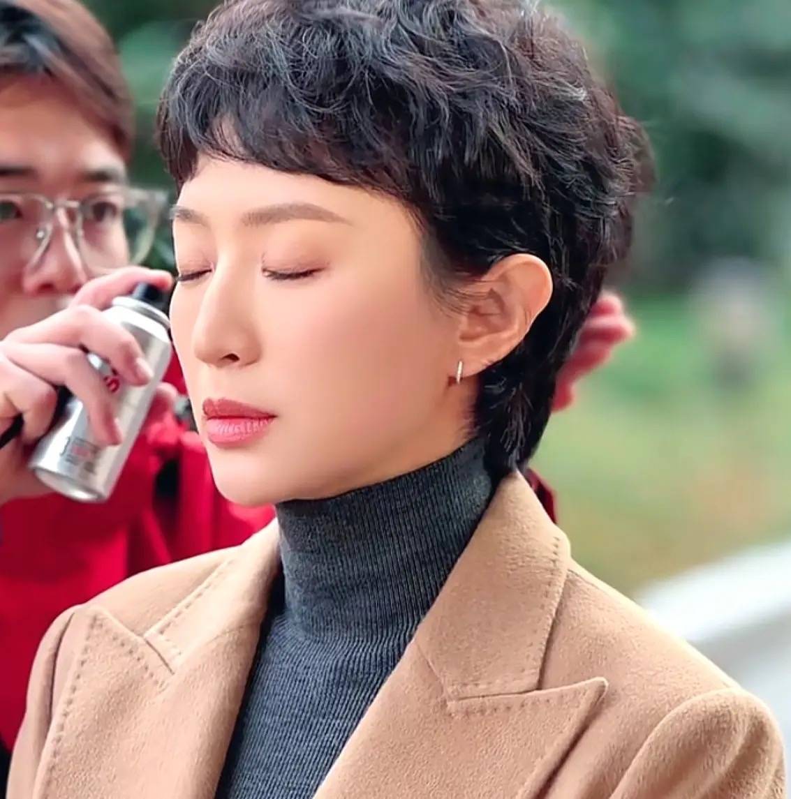 何晴去世后，许亚军第四任老婆张澍首发文，“一箭双雕”手段厉害