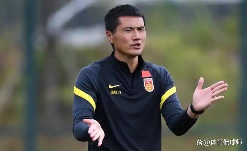 “国足集训动态更新邵佳一精简老将阵容40余