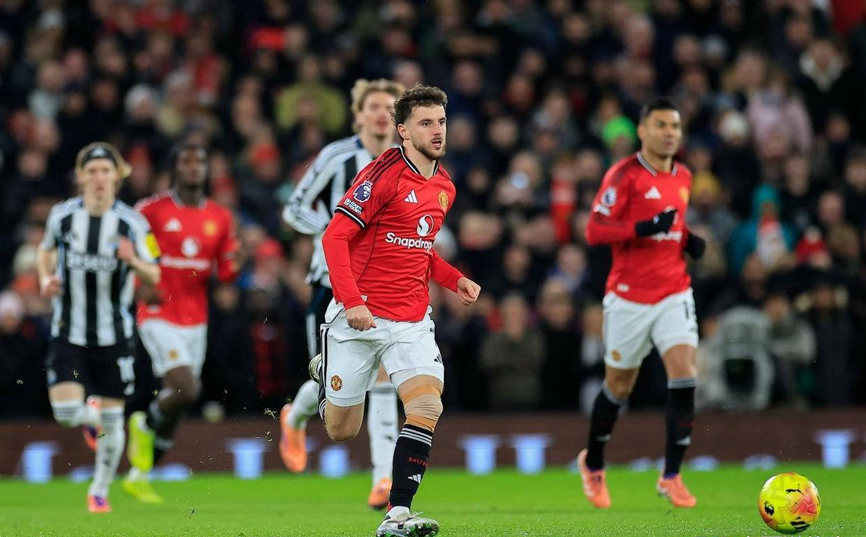 英超联赛免费高清直播+实时赛程+积分预测（2025赛季全覆盖）英超最新积分战报：曼联主场小胜止颓势紧追利物浦与切尔西挺进前五