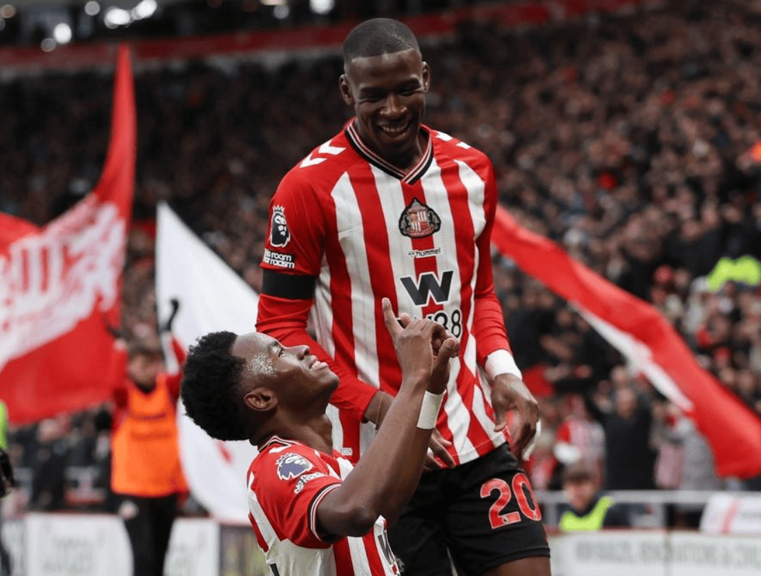 英超最新积分战报：大黑马3场不败热刺险胜落后曼联4分英格兰足球超级联赛