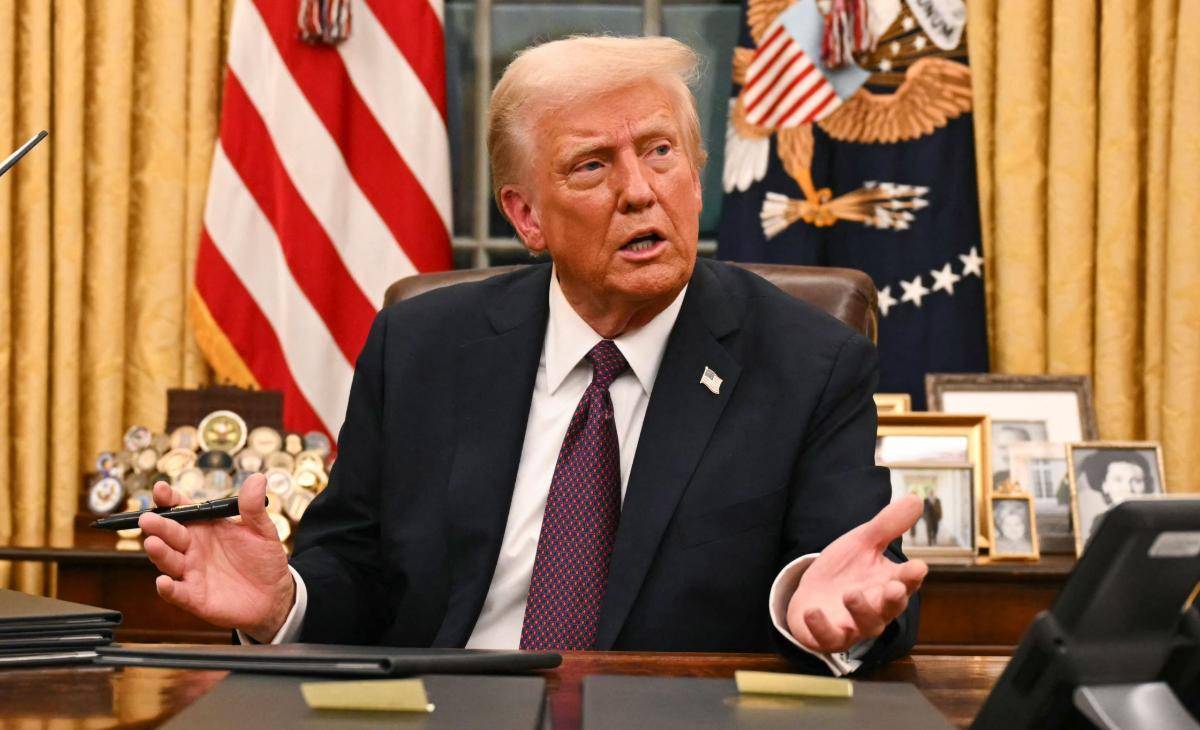 64比36，乌克兰最新民调出炉，西方放风新领导人已内定，泽连斯基或在劫难逃！