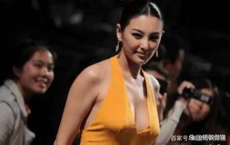 张雨绮早年和陈冠希合照流出，看到照片，才知周星驰的眼光有多毒