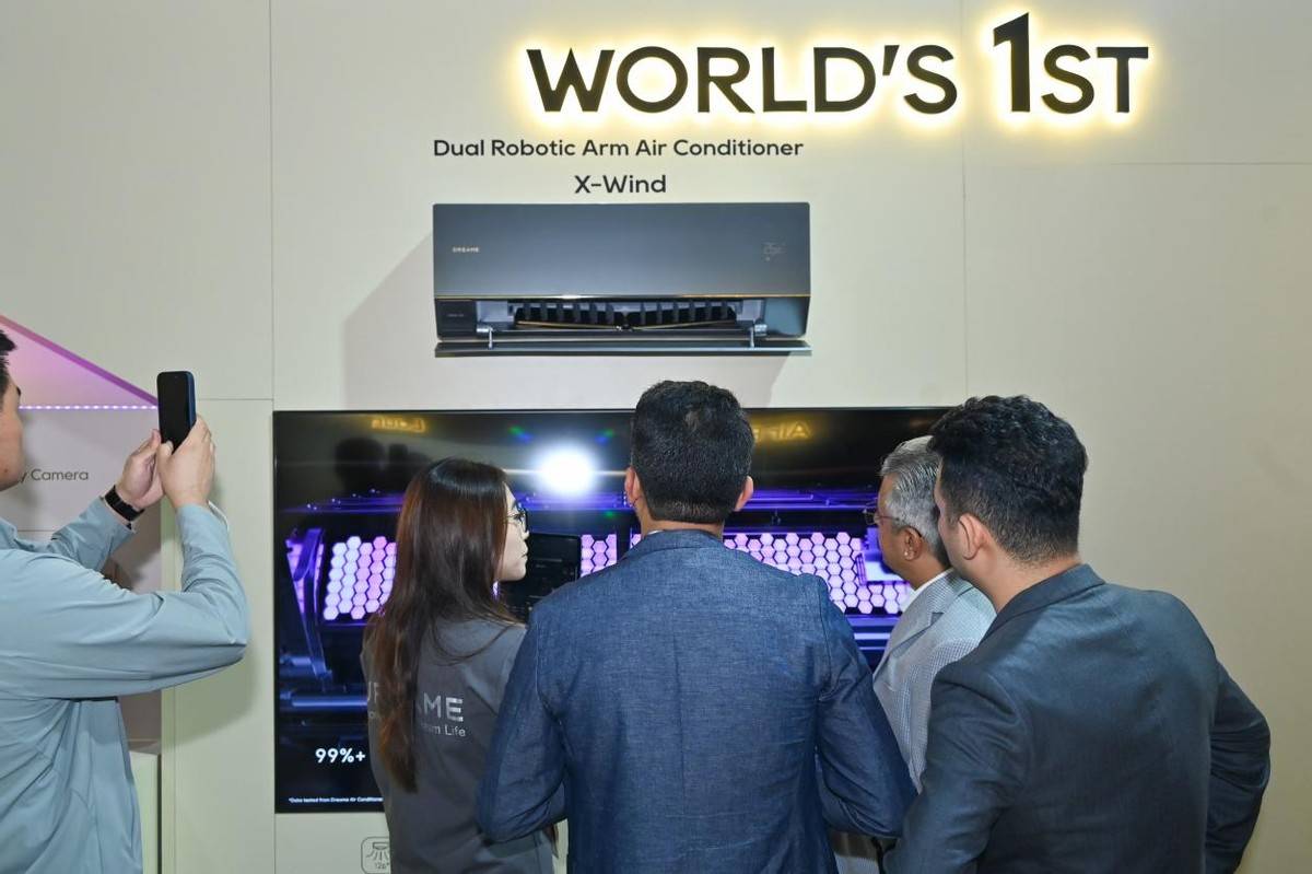 ES！追觅双机械臂空调首次亮相尊龙凯时·中国网站重磅登陆C(图1)