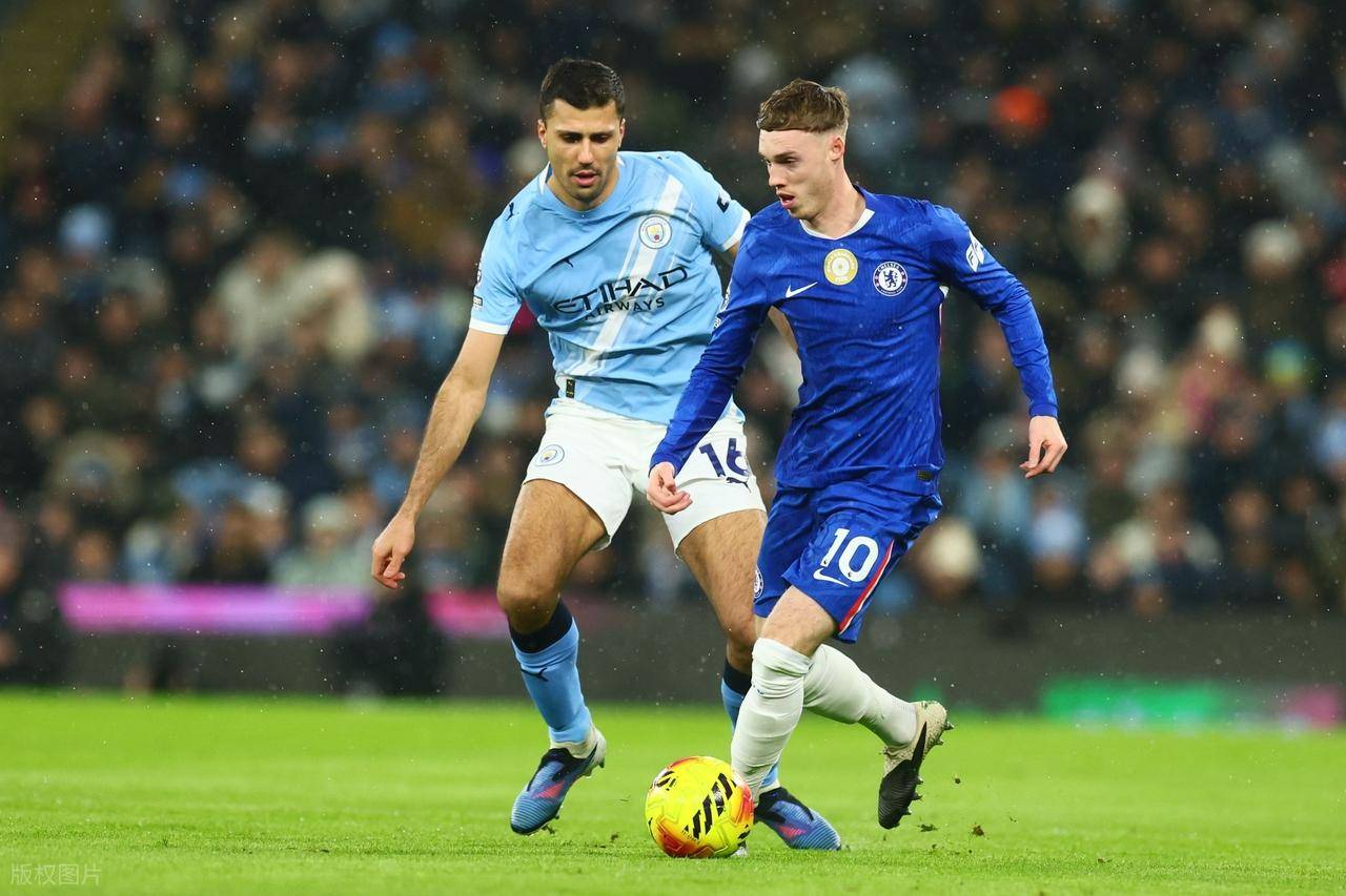 英超联赛免费高清直播+实时赛程+积分预测（2025赛季全覆盖）随着曼城1-1切尔西利物浦2-2曼联1-1热刺英超最新积分榜出炉