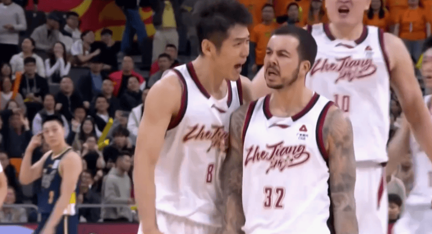 看了陈家政被绝杀后的落泪CBA盘口与数据深度__今日CBA盘口分析·大小分策略·球队档案画面才知道胡明轩对球队伤害有多大