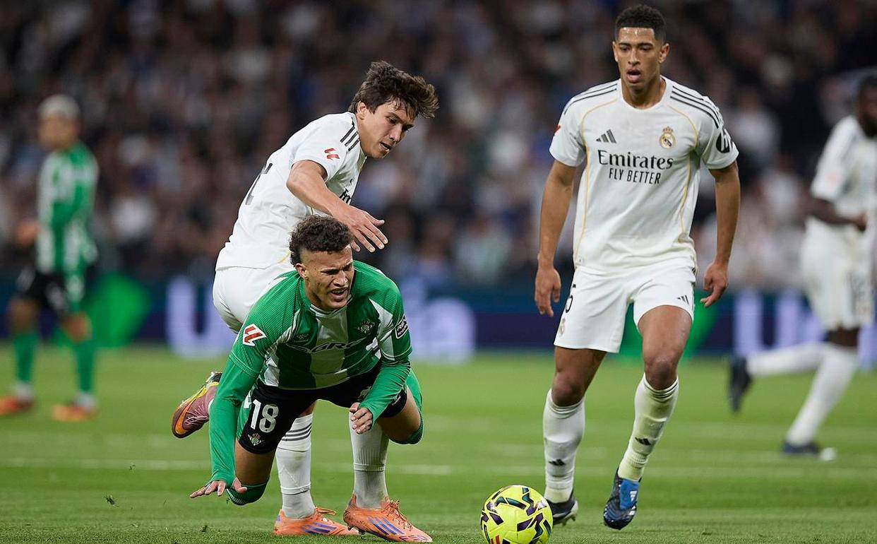 西甲积分榜最新动态：皇马大胜领跑紧逼西甲联赛免费高清直播＋实时赛程积分榜＋竞彩预测全覆盖（2025赛季）巴萨马竞平局难攀升