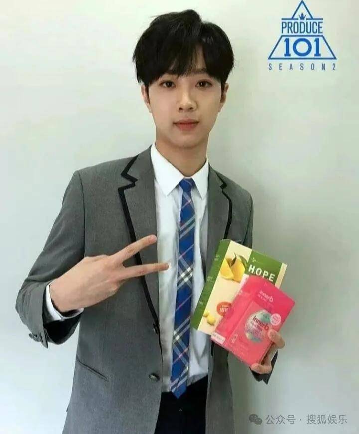 都退居幕后了还要被审判近照状态？他的转型真的还蛮彻底的......