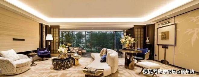 电线楼盘百科→楼盘网站→测评→中心电话→来电预约看房绿城黄浦ONE售楼处电话→绿城黄浦ONE售楼中心前台(图1)