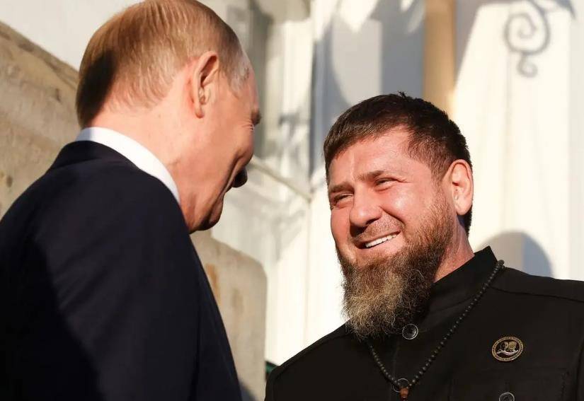 金正恩力挺普京，朝鲜128万大军为俄撑腰，车臣伊朗危机有解？