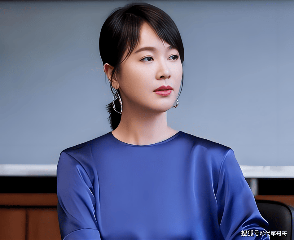 48岁左小青近况曝光!曾嫁给大20岁富商,离婚后与女儿相依为命