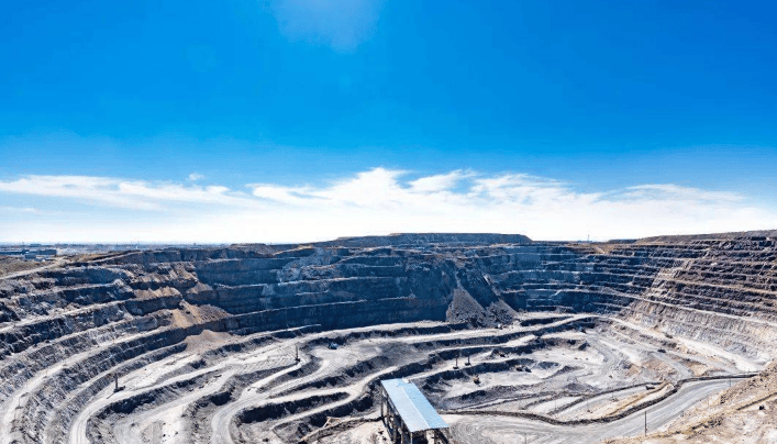 首例拒签出现！高市早苗怕什么来什么，中方反制直戳痛点，日本赌输了