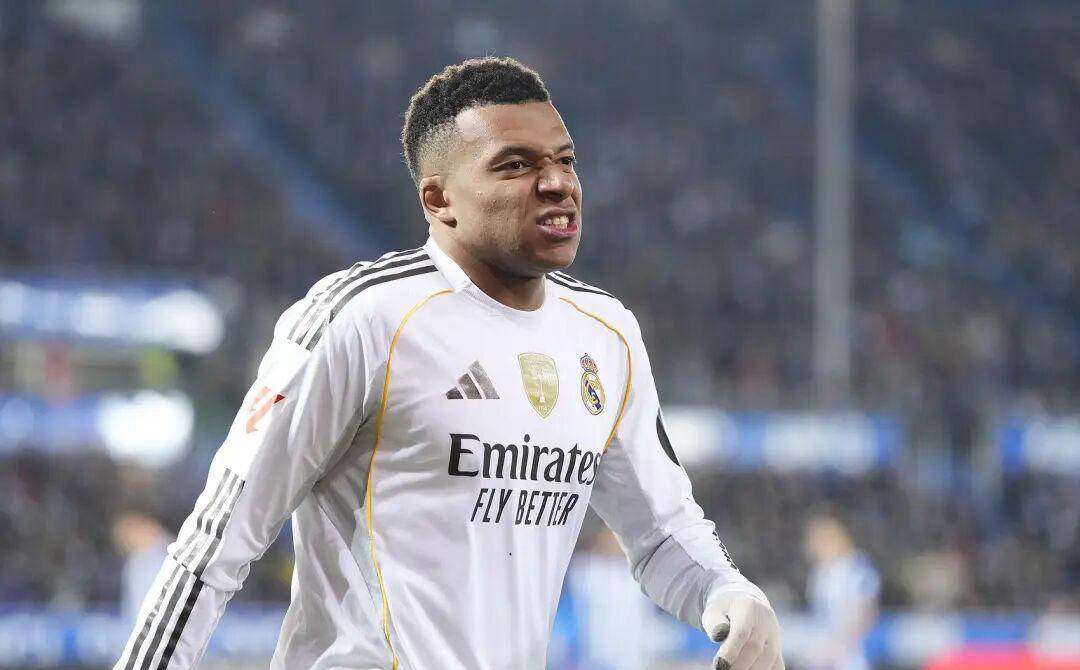 世界杯-足球赛事比分体育网西超杯决赛回顾：姆巴佩替补登场虽无建树却“品尝”了亚马尔的拉菲之苦