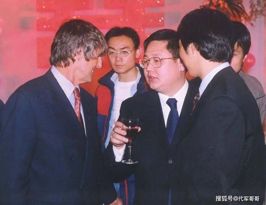 50岁田海蓉近况曝光！老公狱中离世留下百亿遗产，与女儿相依为命