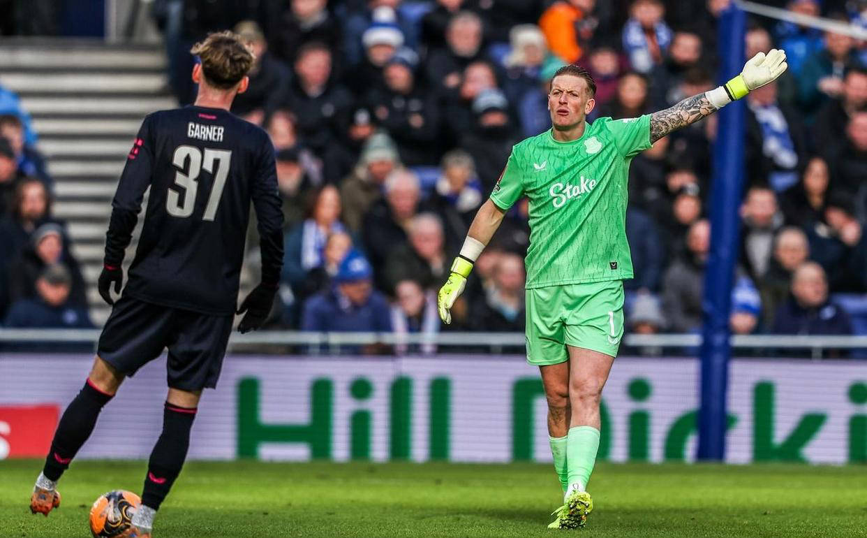 “英超焦点战前瞻：维拉欧联英格兰足球超级联