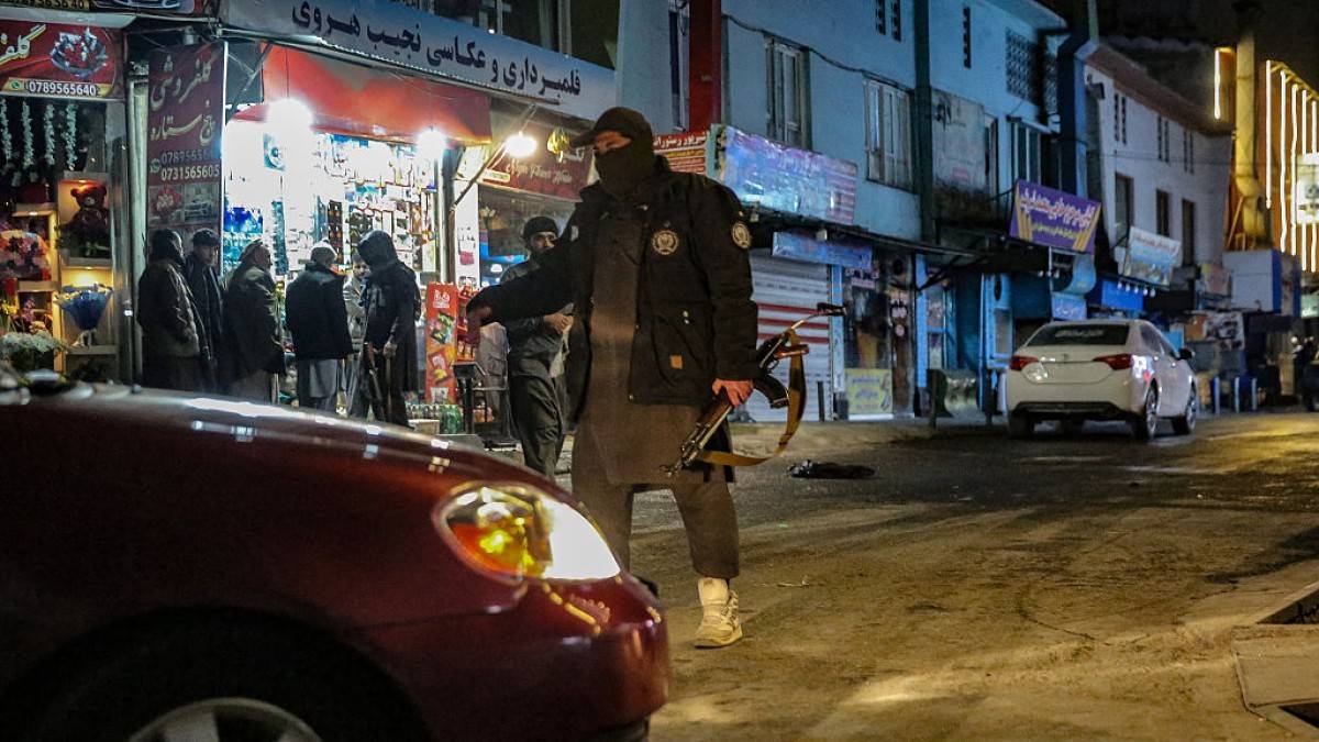 塔利班再次失信，喀布尔发生血案，中国公民不幸殒命，使馆发警告：立即撤离阿富汗！