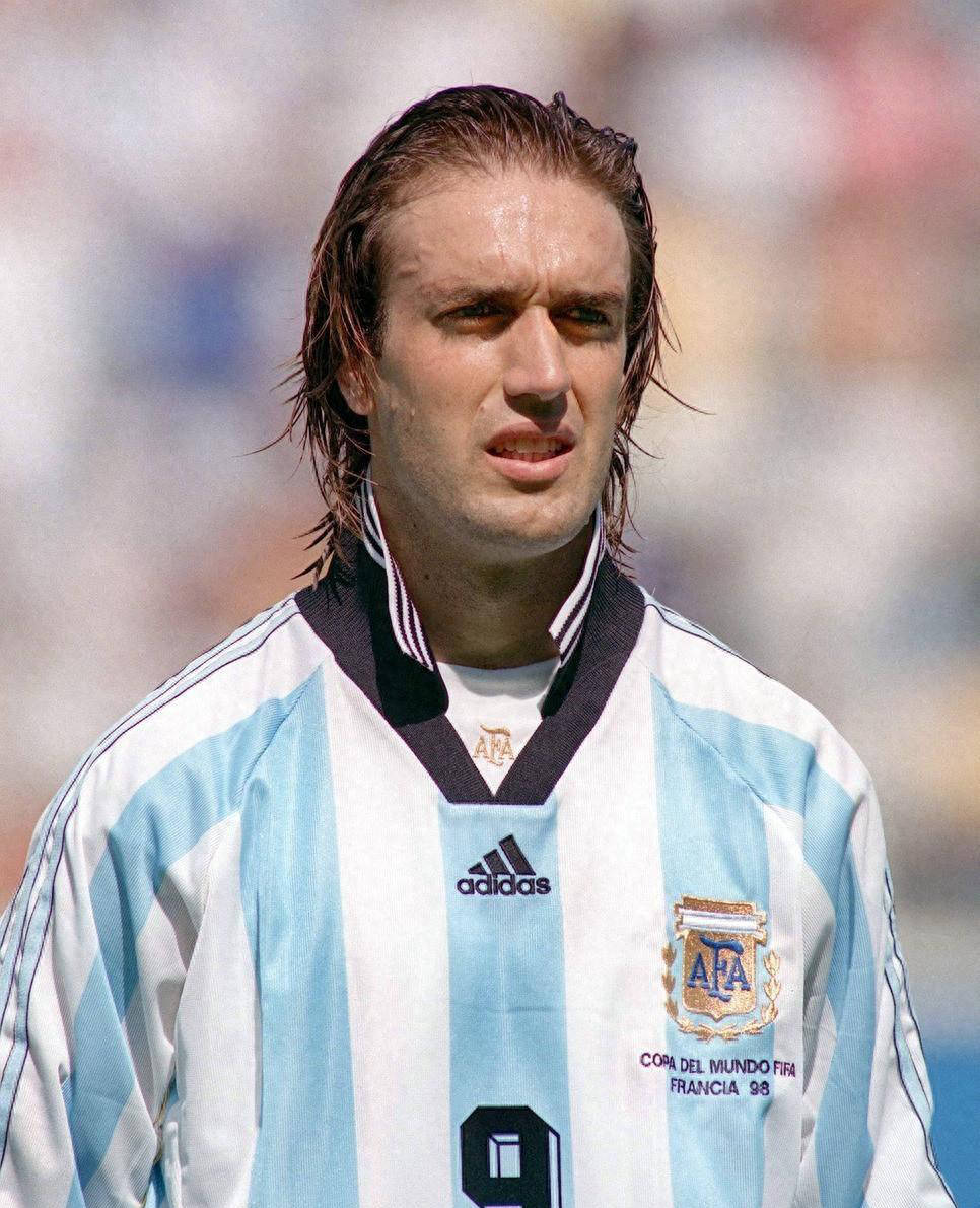 “阿根廷2002年韩日世界杯阵容豪华为何世