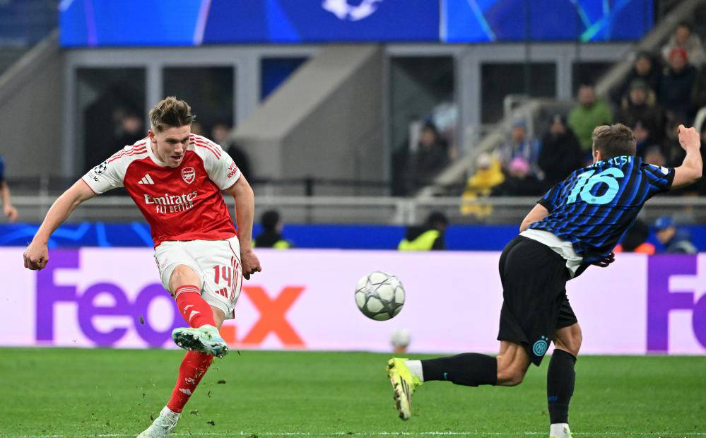 “英格兰足球超级联赛真稳了！枪手大轮换续写