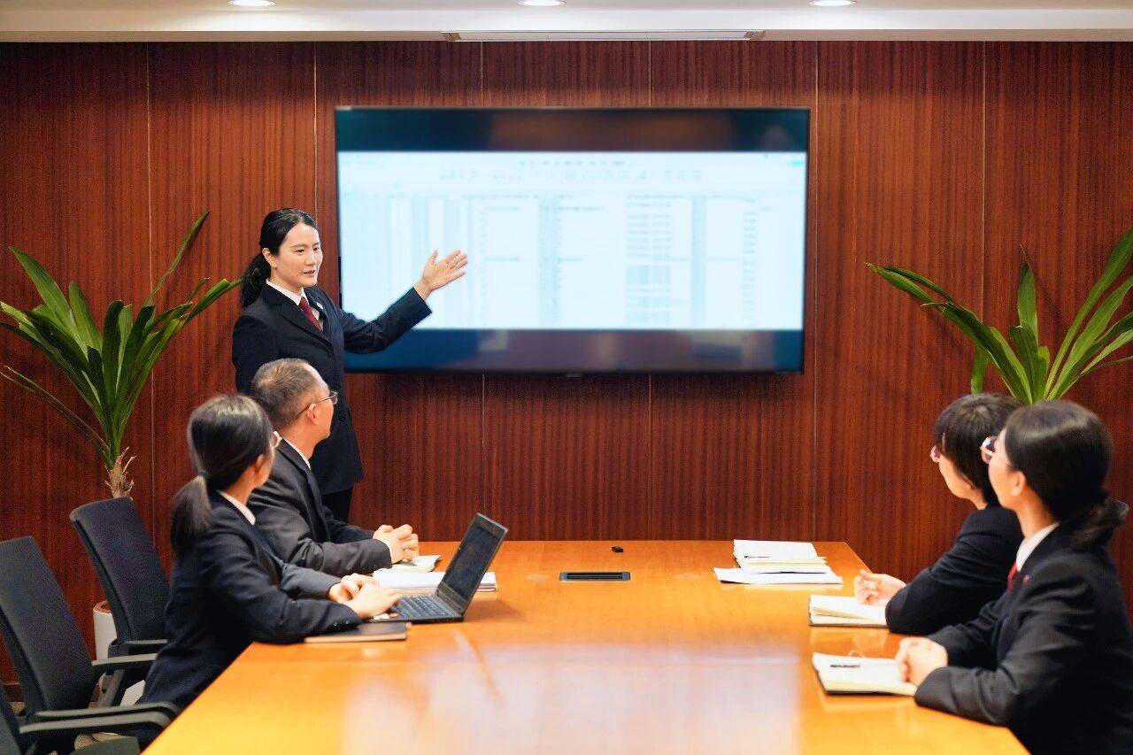 “虚拟道具可以直接换钱？精心布置的赌局让玩