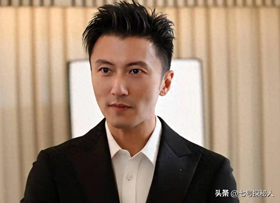 不足24小时,央媒2次公开点名谢霆锋,网友:王菲可以放心了