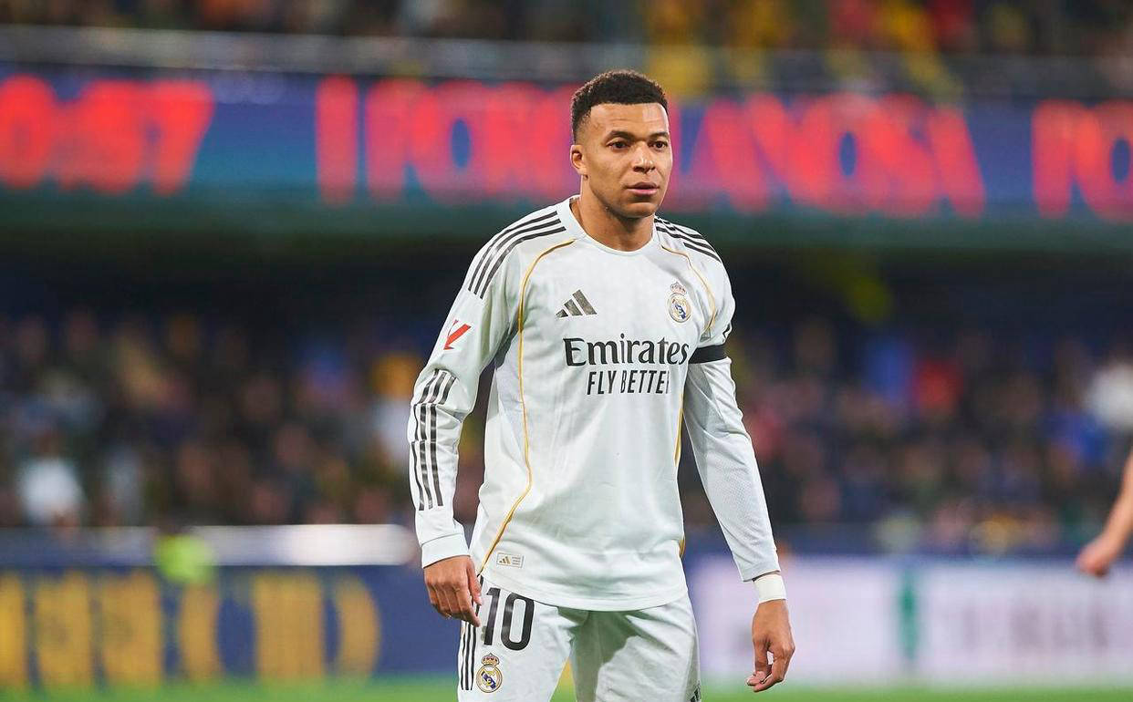 西班牙足球甲级联赛西甲最新积分榜大洗牌：皇马2-0完胜领跑巴萨丢失榜首位置