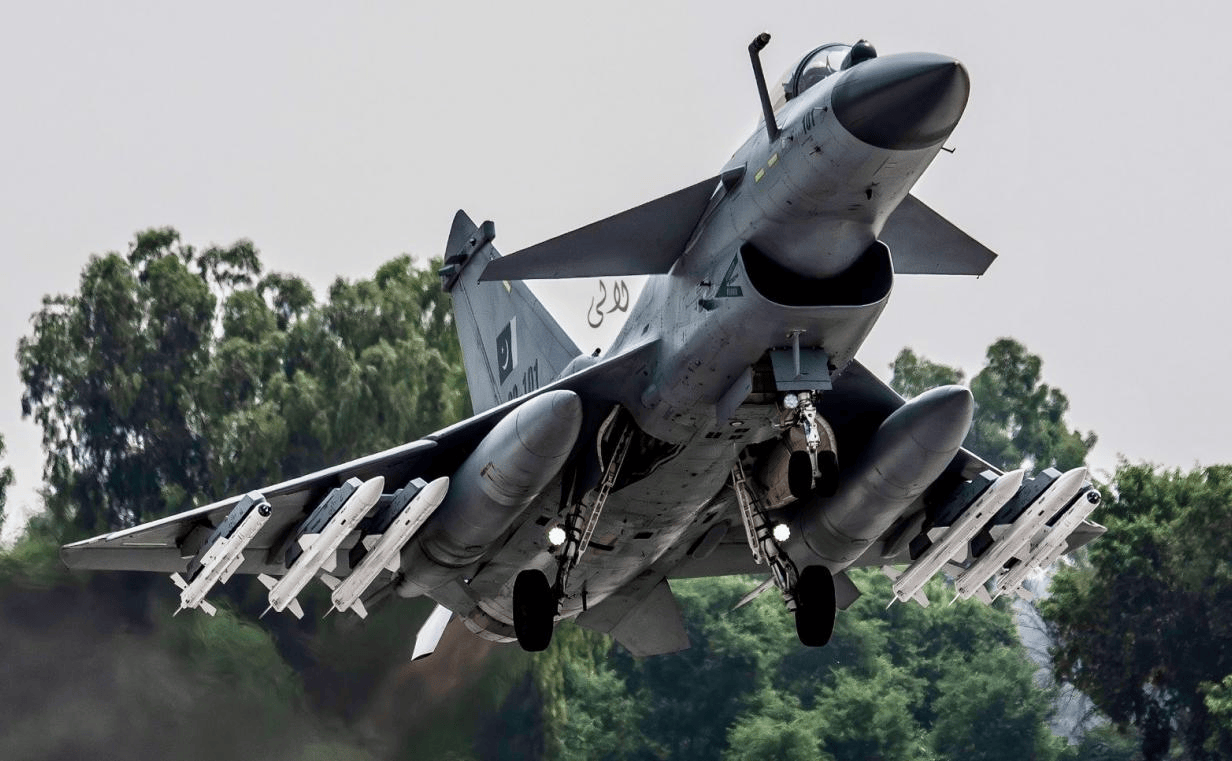 巴空军多架大型运输机来到成都,来拉新战机和导弹了?很可能让印度忌惮的硬货