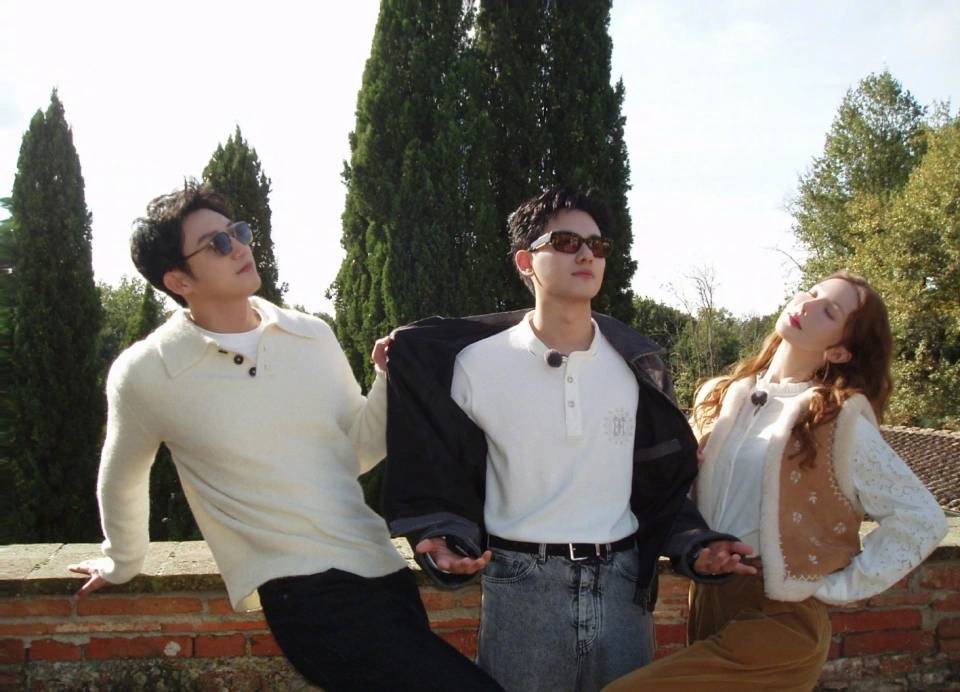 金晨肇事逃逸现场曝光!女助理顶包画面被拍,和狗仔讨价还价没谈拢,没有任何公关机会了!!