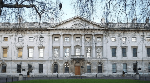 访华结束后，斯塔默果然变了！西方开始转向，特朗普失算了