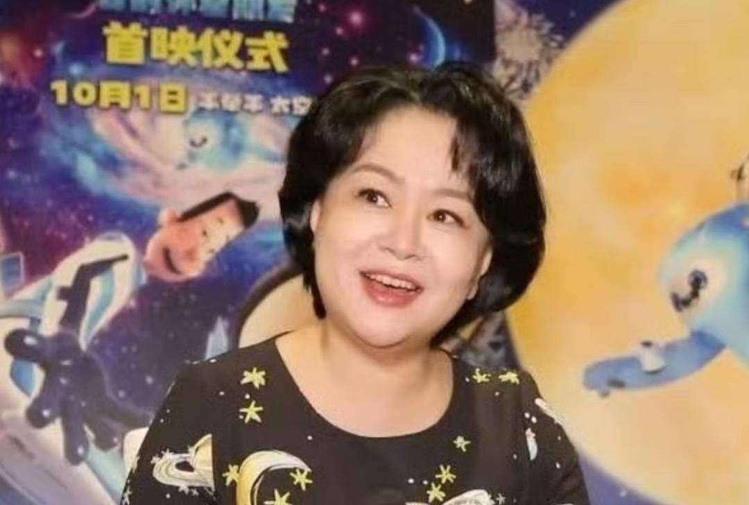 鞠萍姐姐官宣退休，42 年央视生涯，退休金曝光让人沉默…