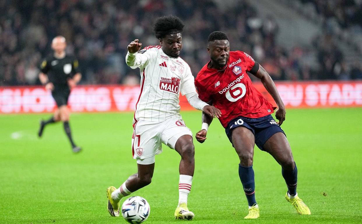 英格兰足球超级联赛1-1战平布雷斯特里尔法甲遭遇六轮不胜尴尬