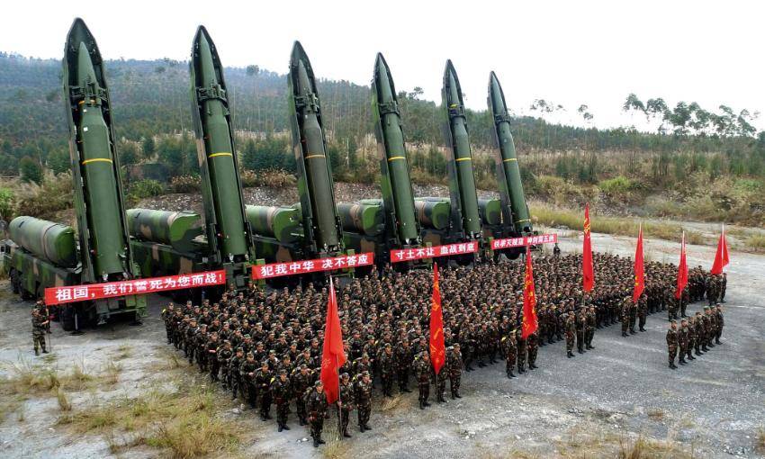 中美实力差距到底多大？俄媒曾指出：仅兵力和火炮强于美军