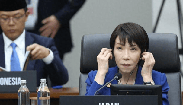 “求饶”已经来不及了！高市早苗没想到，中方的反制来的又快又狠