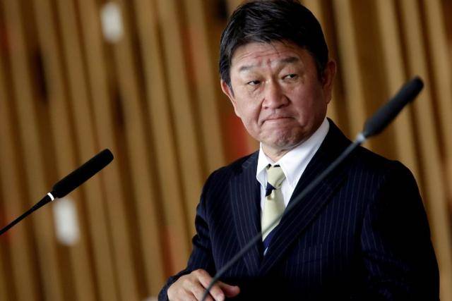 伊朗越打越猛，日本突然打来电话要求放人，结果只换来4个字