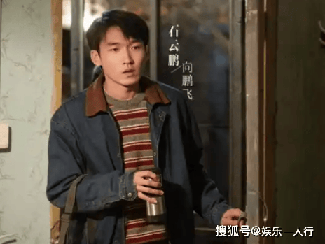 梅婷宠着、闫妮护着，长得不帅气却让大咖轮流作配，他是啥来头？凭啥成娱乐圈清流