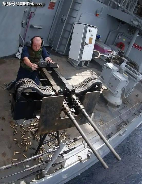 中国海军的“大毒蛇”：H/PJ17型30毫米口径单管舰炮，专打海盗船