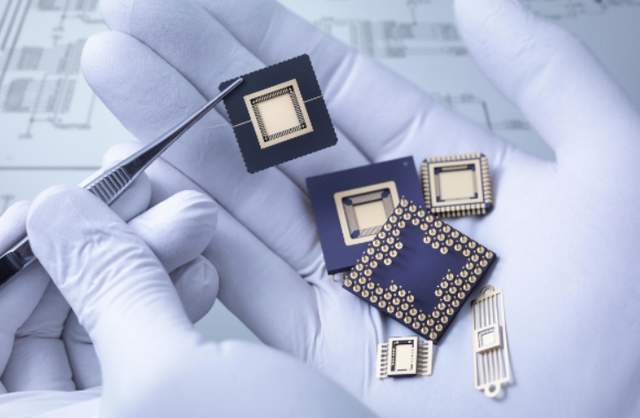 原创 美国万万没想到,中国每天出口芯片9亿颗,52亿元,大增69%