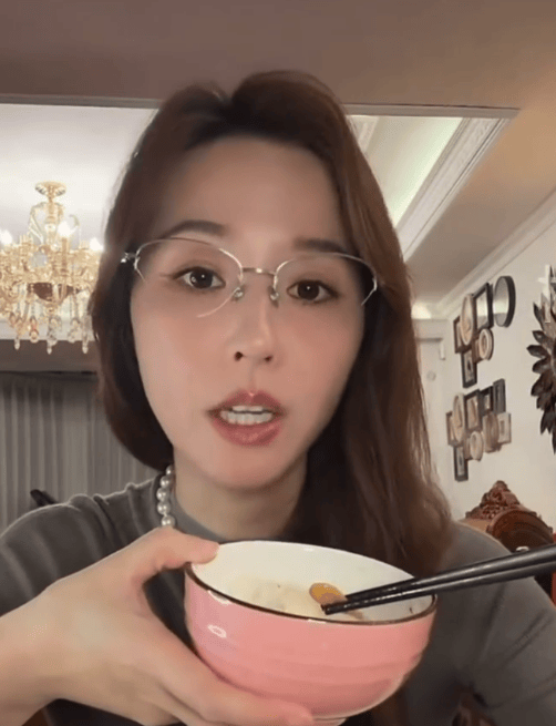 吴佳妮自曝婚内马景涛不让自己工作:没收入很没尊严