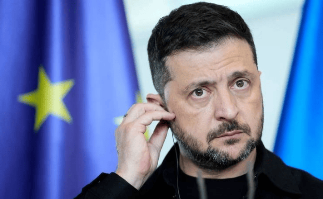 200多名乌克兰专家上阵指挥，俄军趁机击落无人机，不到一天行动被叫停