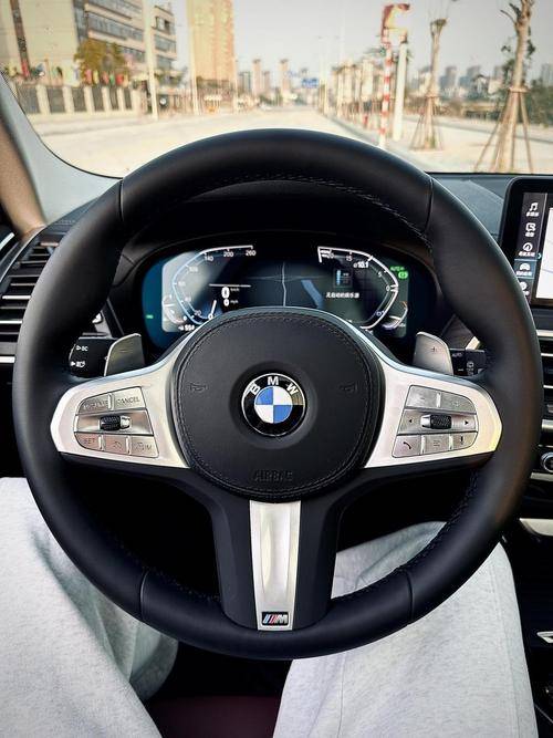 纯电轿车续航真实里程不虚标(图1)